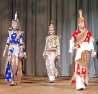 Выступление театра моды. Фото Чимизы Ламажаа