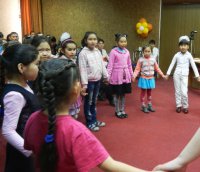 Дети Тувы рисуют «Мою семью»