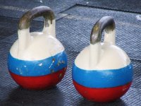 16 ноября День Отцов в Кызыле: пилим дрова, меняем колеса, пеленаем ребенка – на скорость