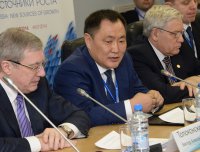 Для Сибири программа по содействию перемещению людей к новым местам работы в других регионах контрпродуктивна - Глава Тувы Шолбан Кара-оол