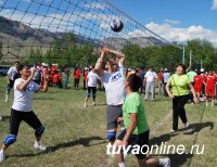 Главная больница Тувы подвела в День медицинских работников профессиональные и спортивные итоги за год