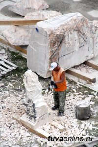 В Кызыле на площади Арата 29 июня можно будет попробовать себя в роли скульптора, взять уроки мастерства у художников из разных стран и регионов