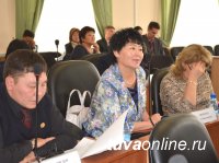 Глава Кызыла Дина Оюн отчиталась о работе за первый год нового депутатского корпуса