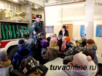 Пожарные Кызыла провели экскурсию для учащихся городской средней школы №7