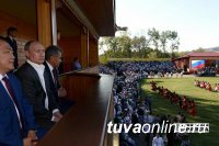 Президент России Владимир Путин поздравил Главу Тувы и жителей республики с Новым годом и Рождеством!