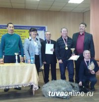 Шахматный турнир памяти Матпы Хомушку собрал более 50 любителей шахмат Тувы 