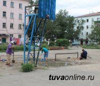 Кызыл: Жители дома по ул. Ленина, 77 взялись за обустройство придомовой территории