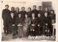 Из фотографий выпускников школы № 1 будет составлена экспозиция, посвященная 100-летию школы