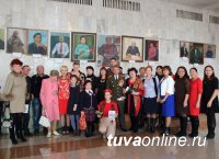 100-летие старейшей школы Кызыла отметили при поддержке Сергея Шойгу с участием ансамбля Александрова и звезд спорта
