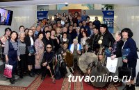 В Кызыле в день рождения Монгуша Бораховича Кенин-Лопсана представлена его книга "Судьба шаманки"