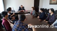 Министр культуры Тувы Алдар Тамдын встретился с монгольскими студентами