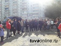 Кызыл: После реконструкции по проекту "Городская среда" открыт двор по ул. Ангарский бульвар, 8