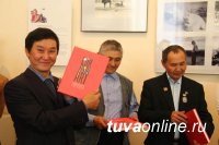 Омичи увидели шедевры из камня, выполненные тувинскими мастерами