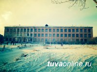 В Ак-Довураке (Тува) сгорел дом многодетной семьи В Ак-Довураке (Тува) сгорел дом многодетной семьи