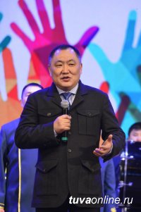 В Туве Год волонтера сменил Год Человека Труда