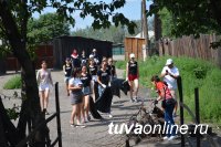 Кызыл: В районе Кожзавода «рыбачили» - из реки Донмас-суг вылавливали накапливавшийся годами мусор