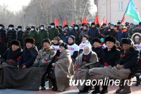 В Туве к мемориалам памяти павшим в День защитника Отечества возложены цветы В Туве к мемориалам памяти павшим в День защитника Отечества возложены цветы