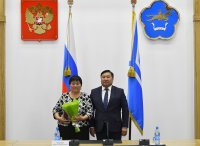 В правительстве Тувы вручили государственные награды в честь Дня народного единства