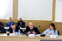 Владислав Ховалыг представил Верховному Хуралу Тувы отчет Правительства за 2021 год