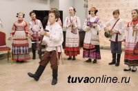 В Туве подвели итоги республиканского конкурса среди школьников на призы сенатора Дины Оюн на грамотное чистописание