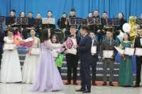 Студентка ТувГУ Айлана Дивии объявлена на Ректорском балу лучшей выпускницей вуза Студентка ТувГУ Айлана Дивии объявлена на Ректорском балу лучшей выпускницей вуза