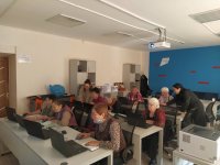 В Кызыле прошло занятие по компьютерной грамотности для пенсионеров