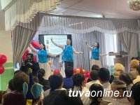 Сенатор Дина Оюн посетила Школу-интернат для детей с нарушениями слуха