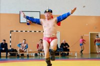 65-летний Владимир Монгуш победил в турнире по борьбе хуреш среди ветеранов на призы Мэрии Кызыла
