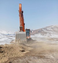 Водителей Тувы просят быть внимательными в связи с выходом наледевых вод на автодороги