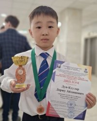 9-летний Дун-Куулар Доржу из Тувы стал призером Всероссийского фестиваля творческих открытий и инициатив "Леонардо"