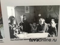 В Санкт-Петербурге сенатор Дина Оюн познакомилась с фондами Артиллерийского музея, связанными с тувинском расчетом братьев Шумовых