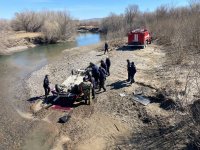 В Туве автомобиль упал с моста, пассажир и водитель погибли на месте