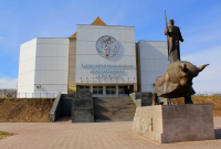 Национальный музей Тувы к своему 96-му дню рождения проводит акцию "Дар Музею"