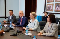 Координатор проекта ЕР “Выбирай свое!” депутат Госдумы Сергей Морозов побывал с рабочим визитом в Туве