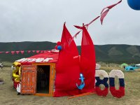 В Тандинском кожууне Тувы прошел выпускной по мотивам знаменитых "Алых парусов"