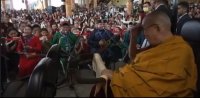 Известные хоомейжи Тувы выступили перед Далай-Ламой XIV
