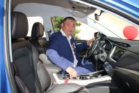 В Туве ветеранам СВО вручены первые автомобили с ручным управлением