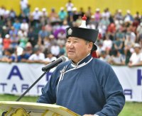 Владислав Ховалыг поздравил жителей Республики с Наадымом