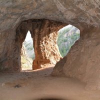 В Туве оборудуют экотропу на знаменитые Красные пещеры