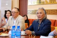 В Мэрии Кызыла состоялась встреча с гостями международного фестиваля из Монголии, Кореи, Бурятии, Калмыкии, Хакасии