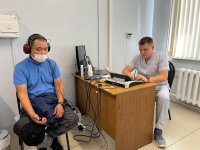В Туве врачи-сурдологи из Национального медицинского исследовательского центра оториноларингологии обследуют ветеранов СВО