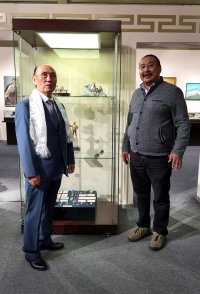 В Национальном музее Тувы открылась выставка камнереза, педагога Валерия Ооржака