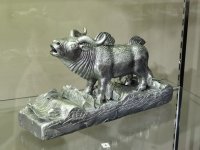 В Национальном музее Тувы открылась выставка камнереза, педагога Валерия Ооржака