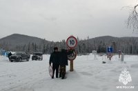 В Туве увеличена грузоподъемность Тоджинской ледовой переправы через реку Хамсара