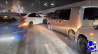 Мост "поцелуев" в Кызыле: в столице Тувы столкнулись сразу пять автомобилей