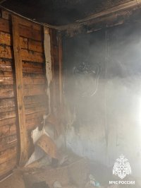 В Туве спасли 54-летнего инвалида, уснувшего с непотушенной сигаретой