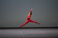 Уроженец Ак-Довурака, 26-летний Геннадий Ооржак награжден Почетной грамотой XV Московского Международного конкурса артистов балета