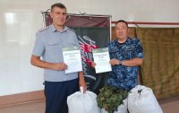 В Туве осужденные сплели маскировочные сети для нужд СВО
