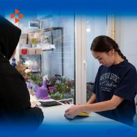 Семейная пара открыла первый в Тодже цветочный салон благодаря соцконтракту